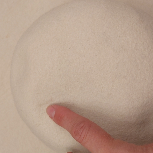 White felted wool wide brim hat - Picture 6 of 7